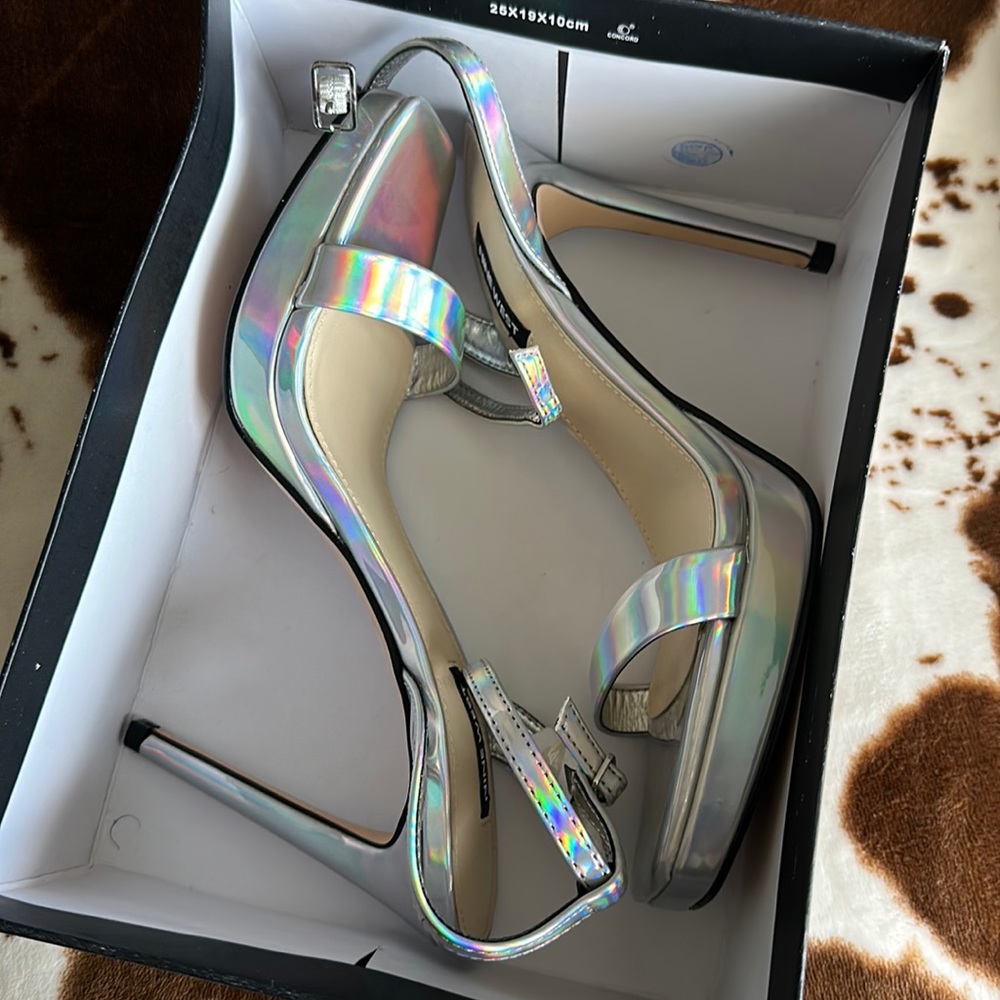 Nine West Silver/Multi color heels